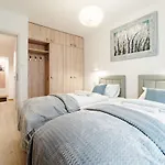 Sarnia Residence, Sun & Snow *