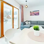 Sarnia Residence, Sun & Snow