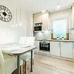 Sarnia Residence, Sun & Snow