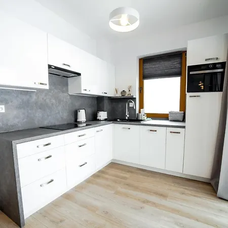 Sarnia Residence, Sun & Snow *