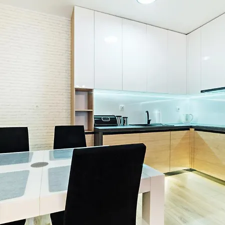 Sarnia Residence, Sun & Snow