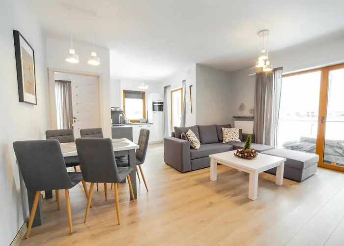 Sarnia Residence, Sun&snow *