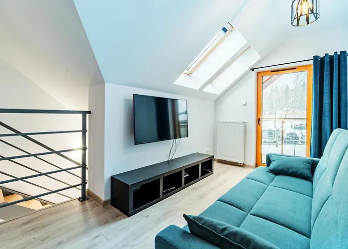 Sarnia Residence, Sun&snow